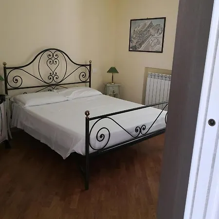 Grazioso In Centro A * נומאנה